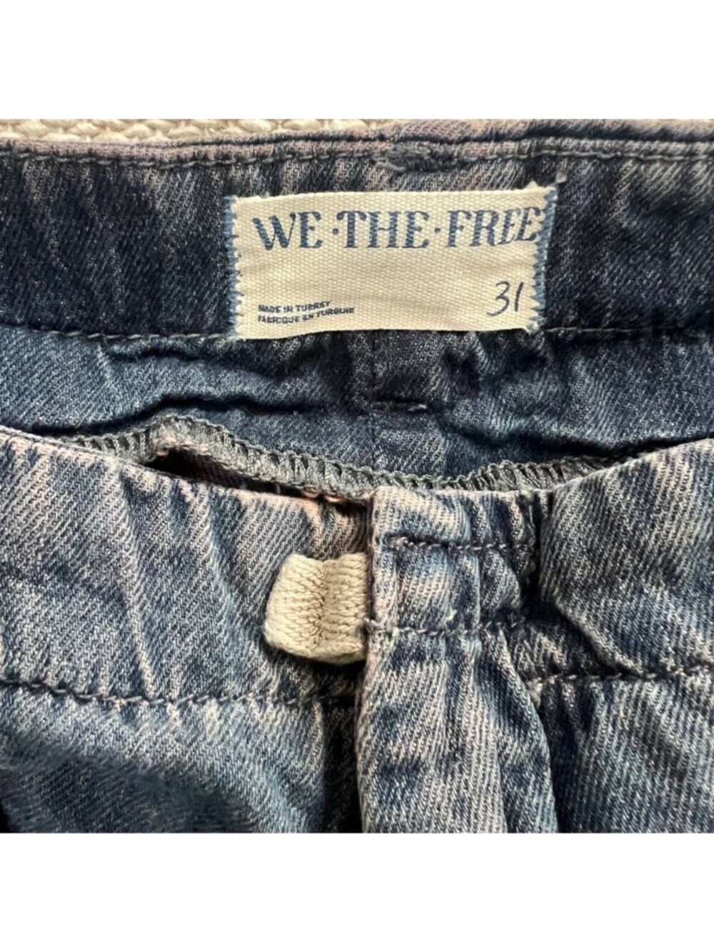 High-Rise Lotus Balloon Jeans in Washed Blue - Picture 7 of 8